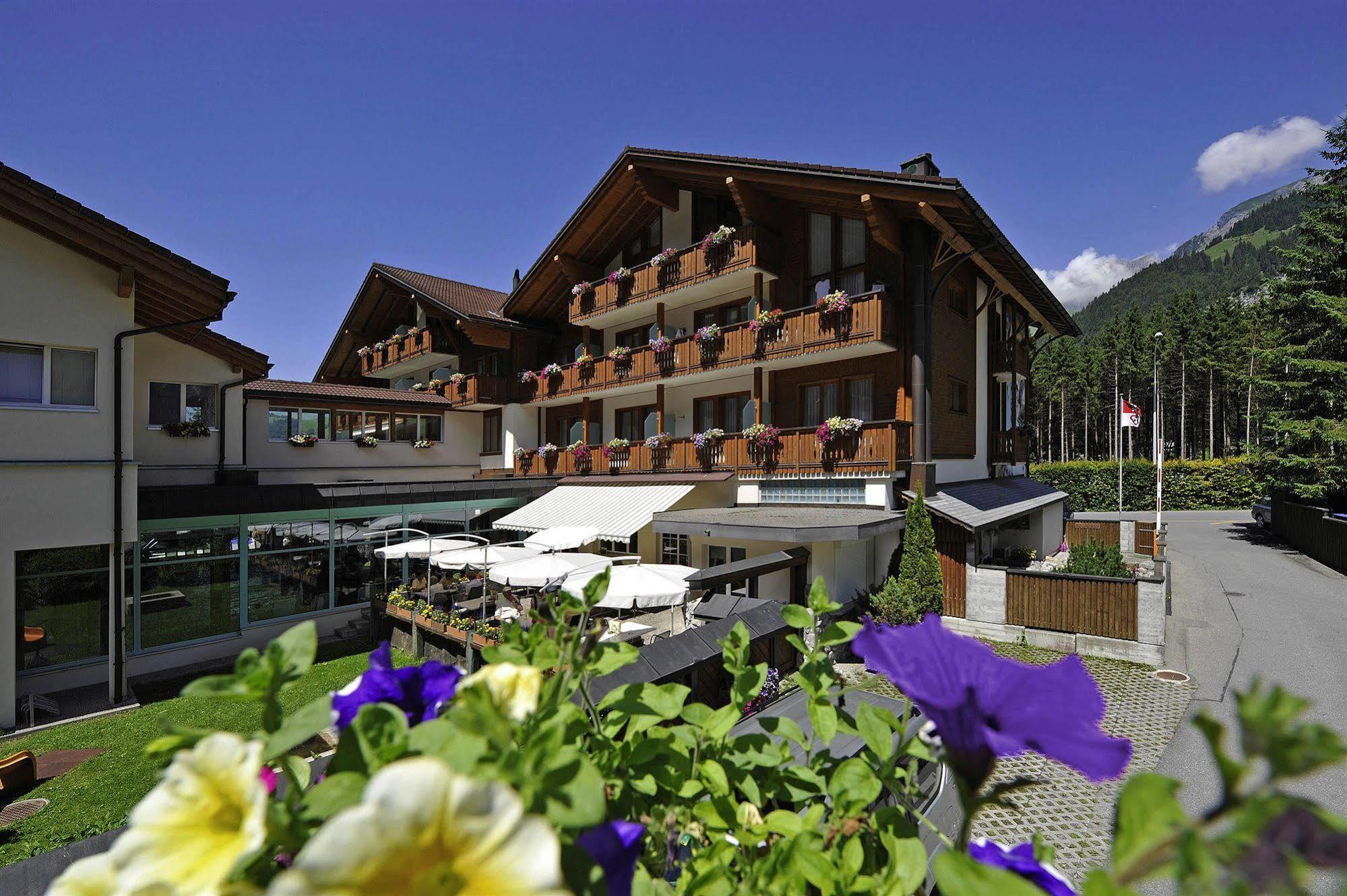 Alpenresort Eienwaeldli Енгелберг Екстериор снимка